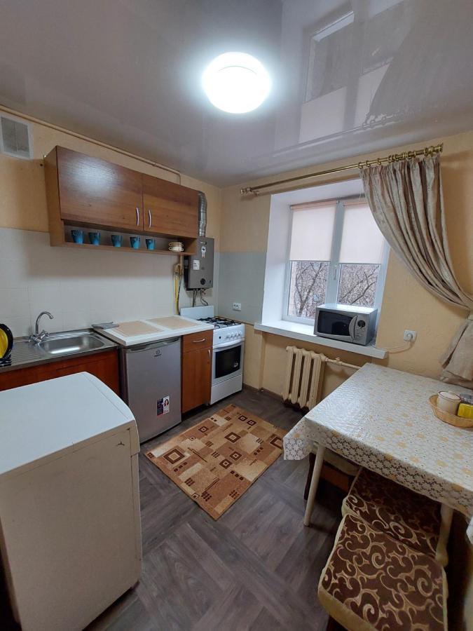 Оренда Затишної 2 Кімнатної Квартири В Самому Серці Рівного Apartment Rivne Bagian luar foto